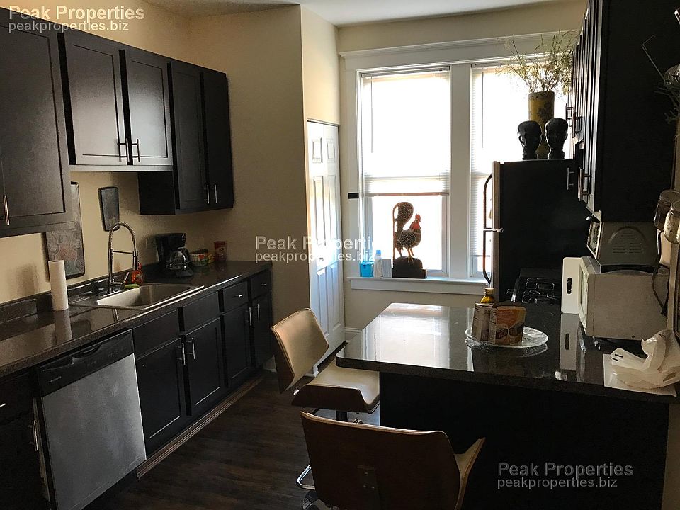 1st image of 2647 N Fairfield Ave APT 3