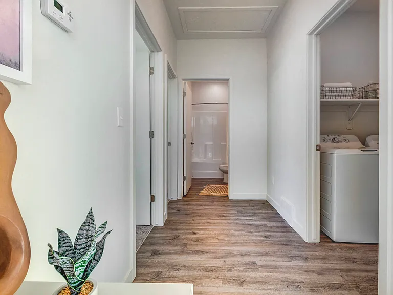 Hawthorne Townhomes — Photo 12