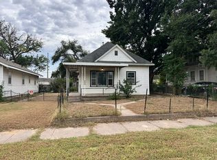 523 E 3rd Ave, Hutchinson, KS 67501