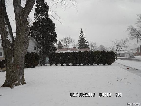 2nd image of 15959 New Hampshire St