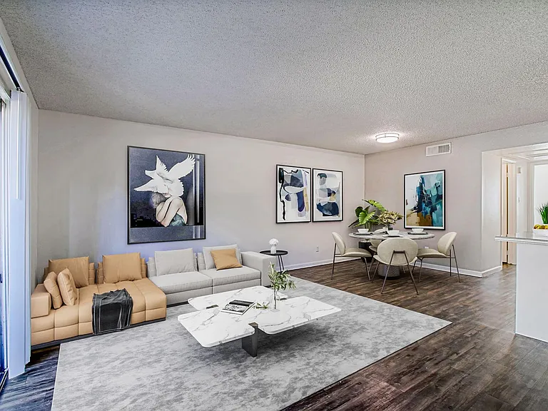 Tesoro Apartments — Photo 41