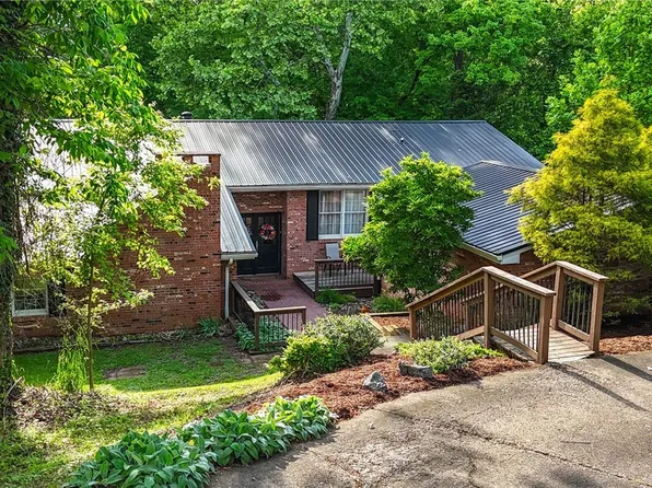 140 Sylvan Way, Marietta, OH 45750