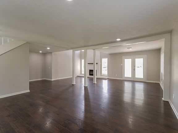 5th image of 701 Tanglewood Dr