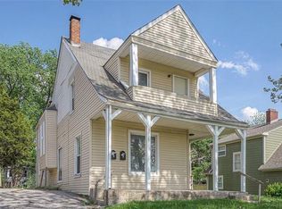 3725 State Line Rd, Kansas City, MO 64111