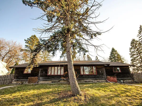 1120 Leland Rd E, Maplewood, MN 55109