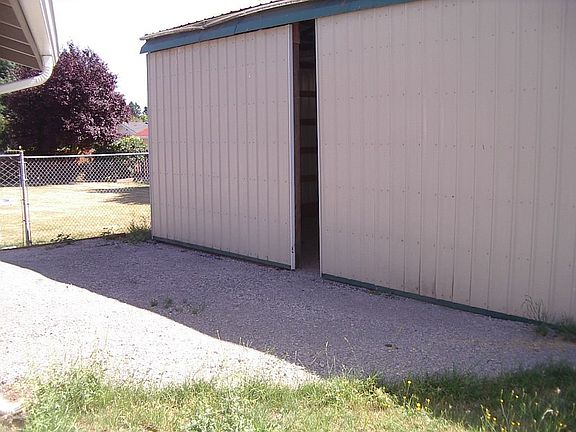 3rd image of 6621 NE 109th Ave