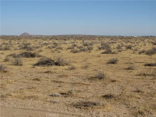 469-211-08-00-9 Harriet Ave #5, Mojave, CA 93501