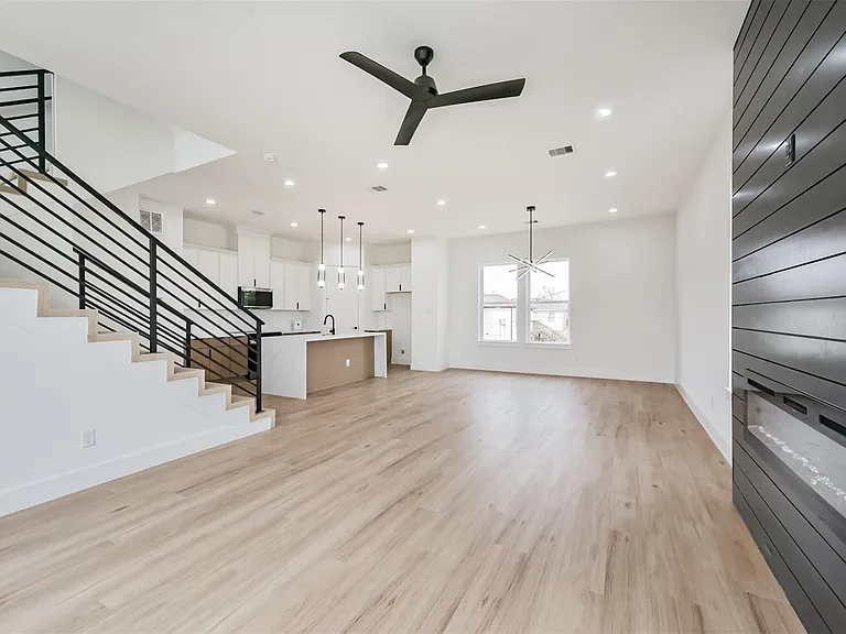 3808 Ennis St — Photo 17