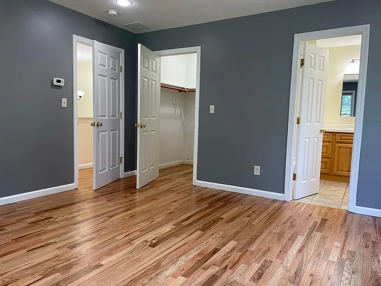765 Hart St — Photo 39