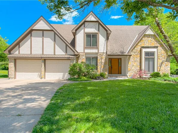 17725 W 68th Ter, Shawnee, KS 66217