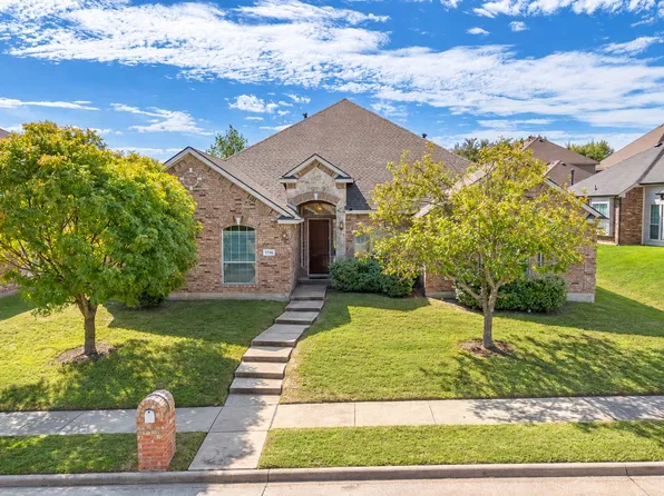 1736 Blue Stream Dr, Desoto, TX 75115
