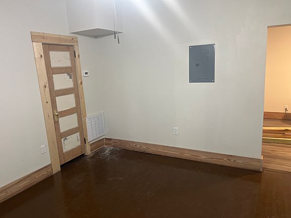 3rd image of 322 SW Nassau St APT 103
