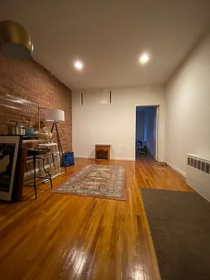 Rented by CitySites Real Estate Group | media 7