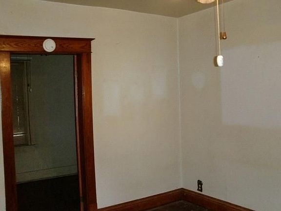 4th image of 5029 S 21st St