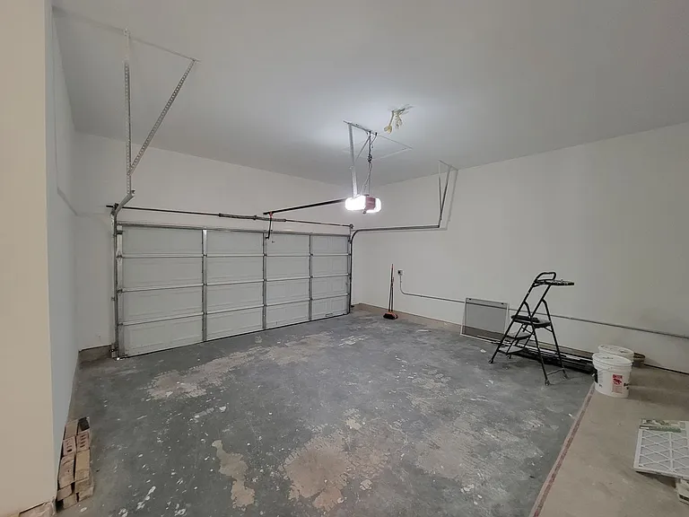 405 Darkwoods Dr — Photo 33