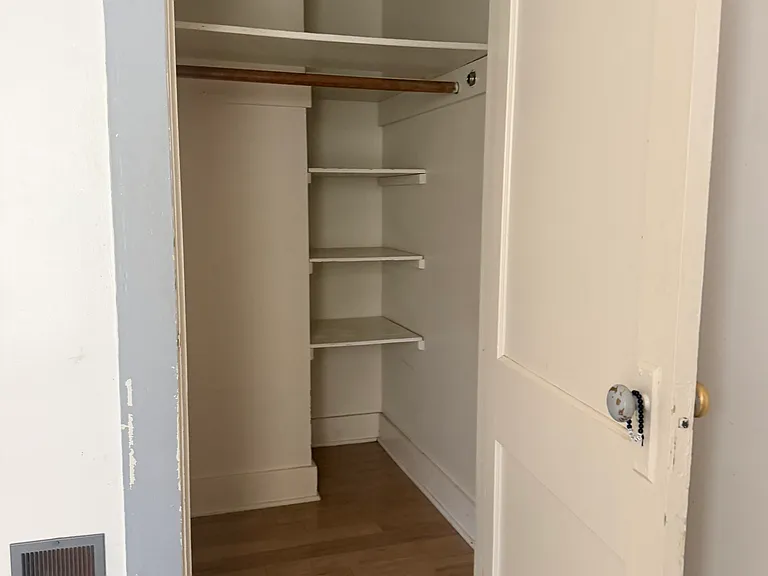 1413 G St #6 — Photo 7