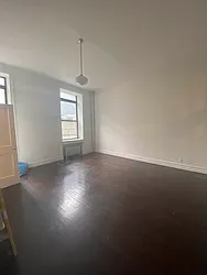 Rented by Aimee Grodanz, LREB