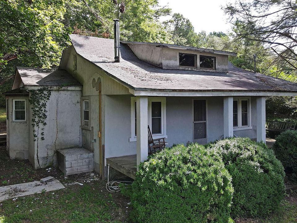 1st image of 43 Colonial Dr