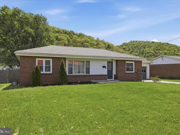 1025 Carolina Ave, Keyser, WV 26726