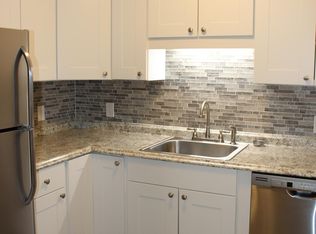 205 Springbrook Cir, Portsmouth, NH 03801