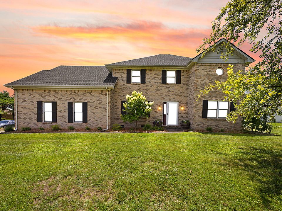 1st image of 465 Summer Hill Dr