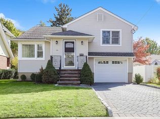 193 Prospect Pl, Rutherford, NJ 07070