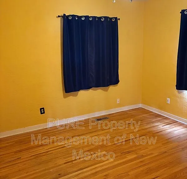 536 Arizona St SE — Photo 22
