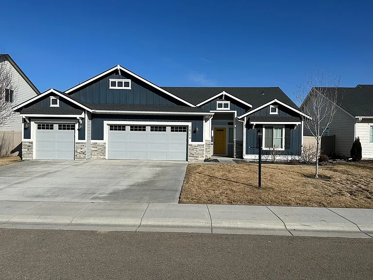 16214 Dietz Way — Photo 1