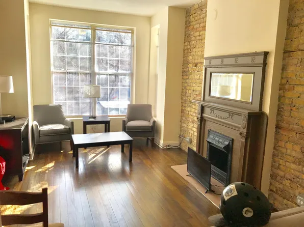 1738 W Huron St APT 1F, Chicago, IL 60622