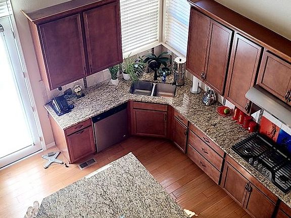 4th image of 2908 Casalon Cir