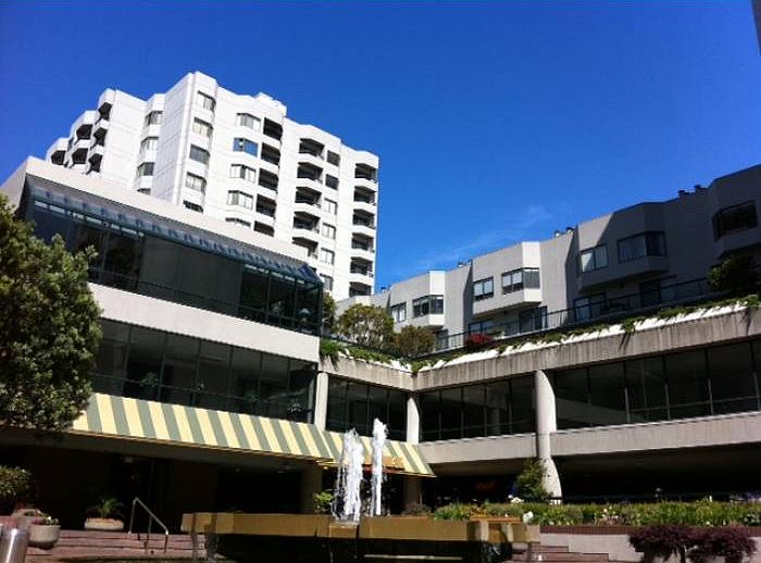 Opera Plaza