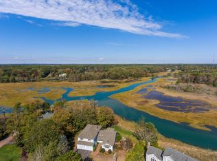 22 Surf Ln, Kennebunk, ME 04043