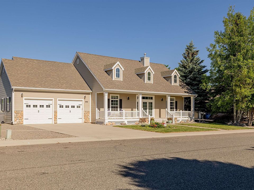 1st image of 813 35th St