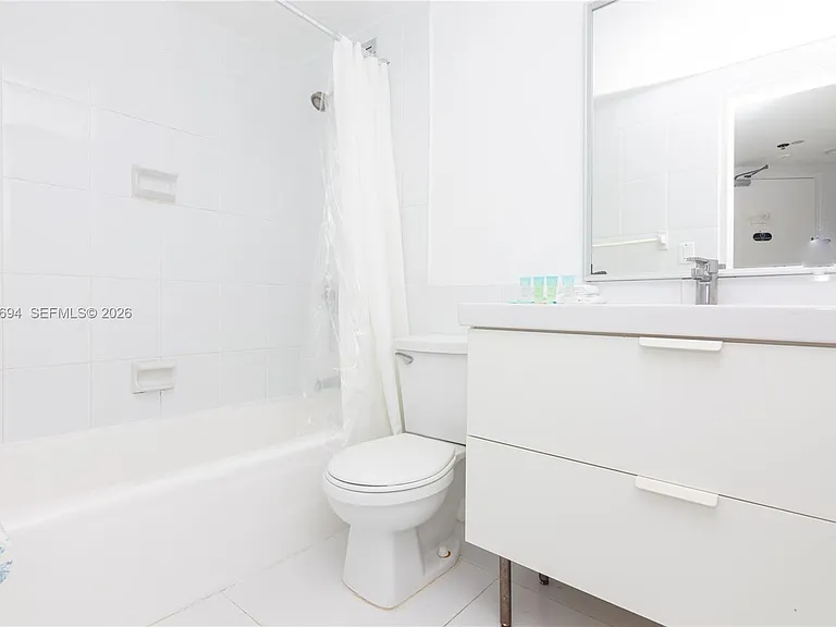 5445 Collins Ave #908 — Photo 17