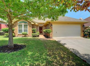 704 Lionel Way, Fort Worth, TX 76108