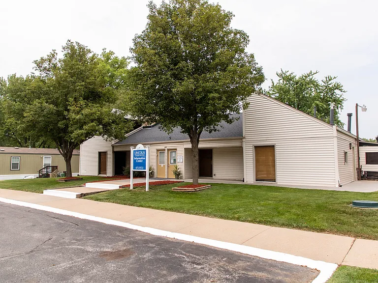 Maple Grove — Photo 12