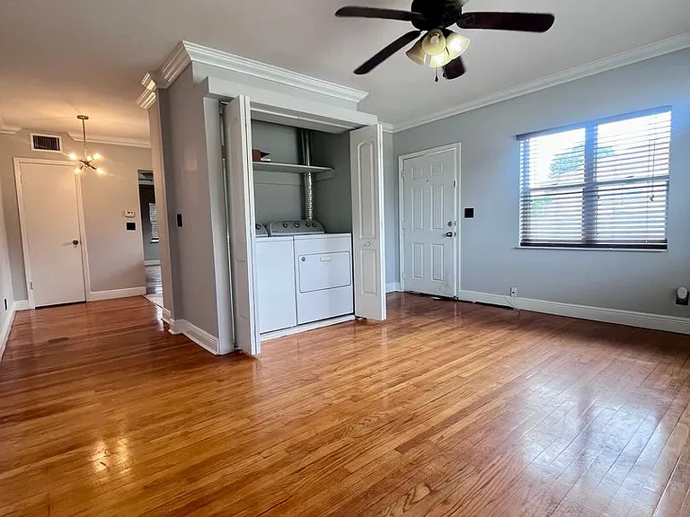 3806 -3808 W El Prado Blvd — Photo 2