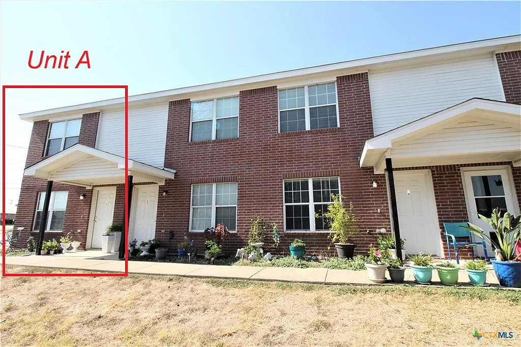 3 bed, 1.5 bath, 1145 sqft, $950 — Photo 1