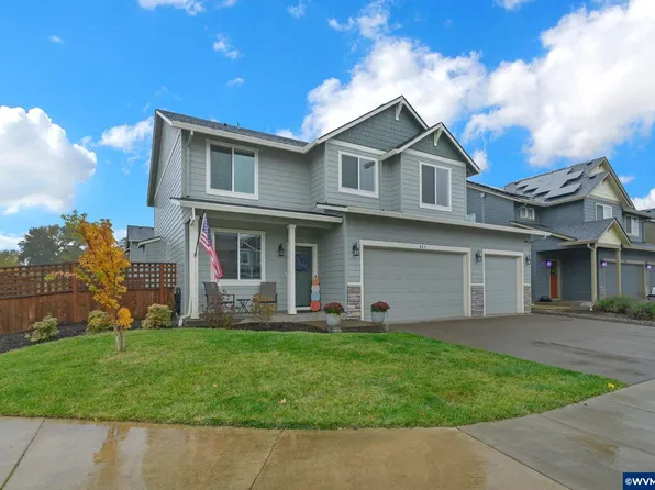 841 Pebble St, Brownsville, OR 97327