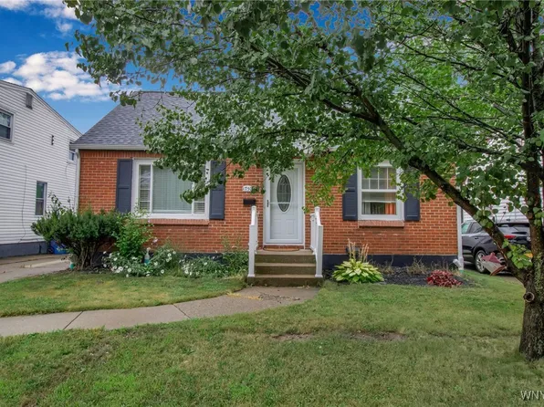 1750 Eggert Rd, Amherst, NY 14226