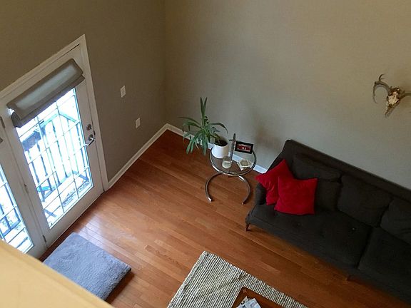 2nd image of 2510 W 7th St