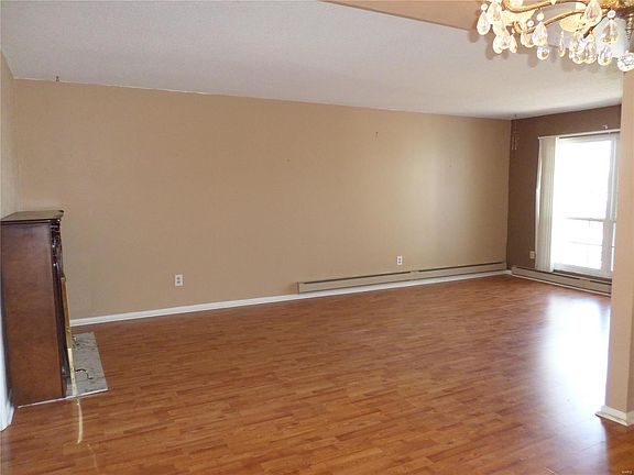 5th image of 1676 Herault Pl APT F