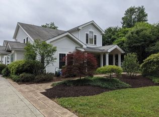 16 Baldwin St, Hudson, OH 44236