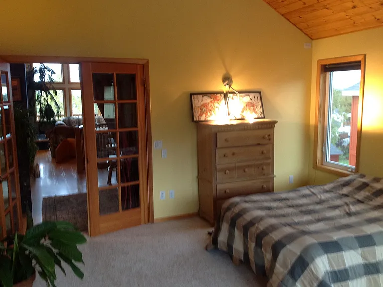 3657 Henderson Loop — Photo 3