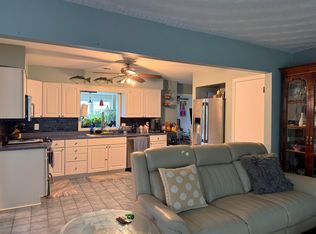 345 W Palmyra Dr, Virginia Beach, VA 23462