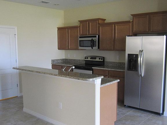 4th image of 1801 Palm Warbler Ln