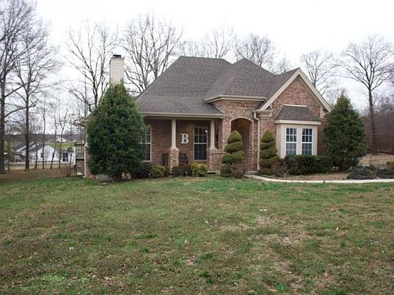 3rd image of 470 Beacon Dr