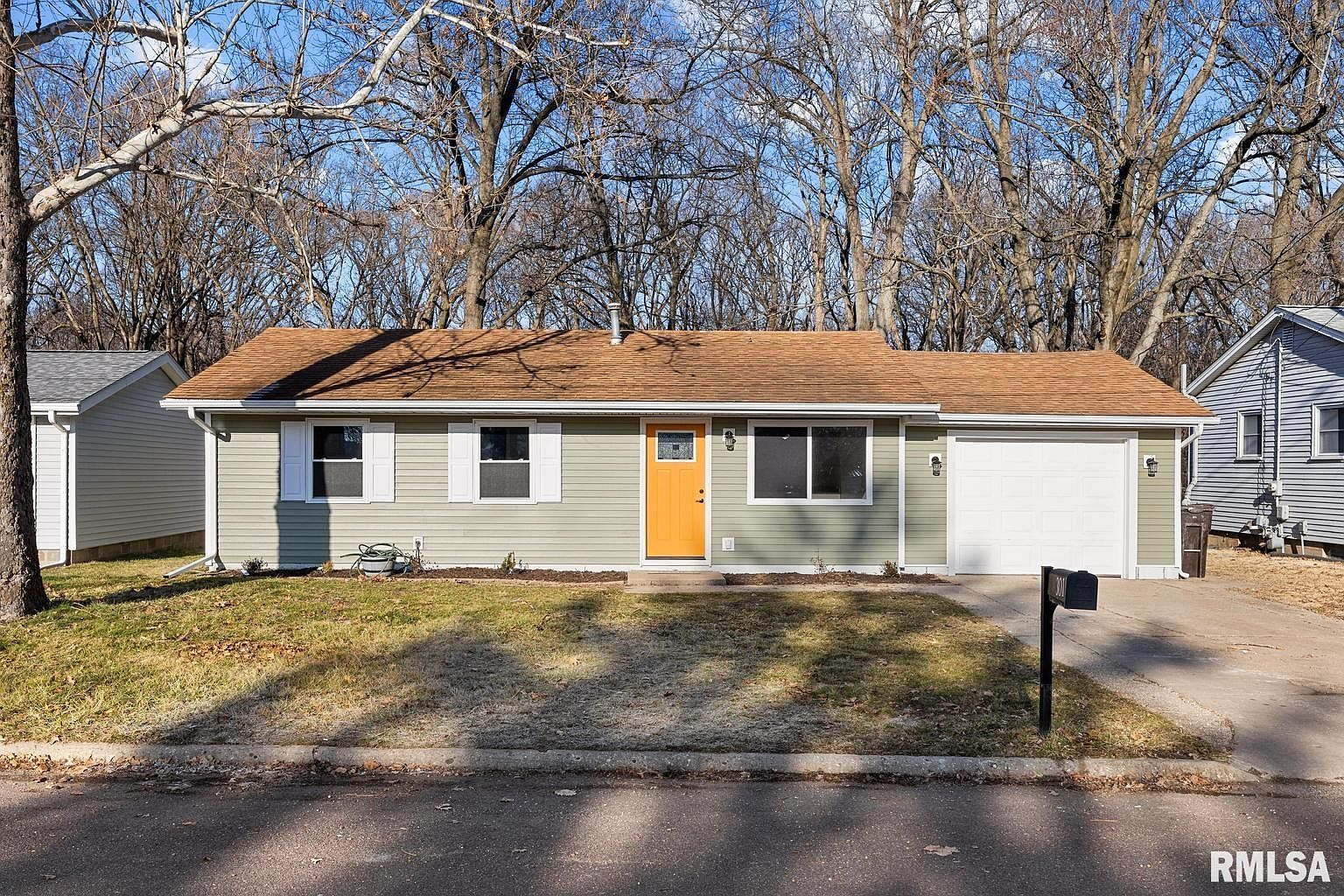 301 Gem St, East Peoria, IL 61611 Zillow