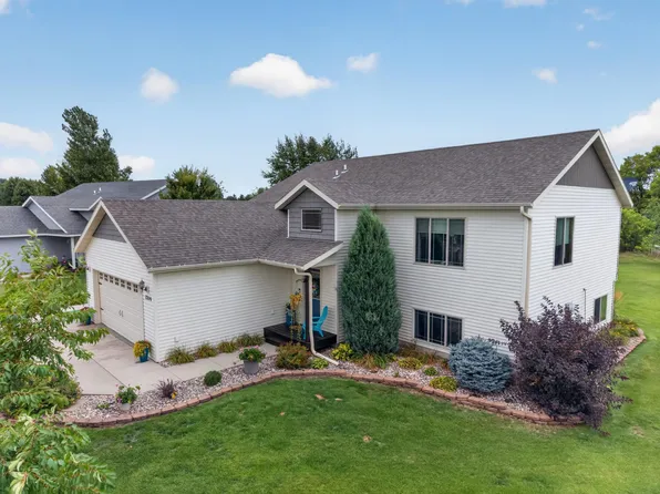 1214 6th Ave NW, Perham, MN 56573