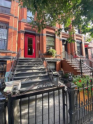 1st image of 378A Quincy St #2B